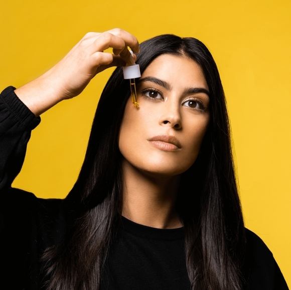 Illuminating Serum - Picture 4 of 4